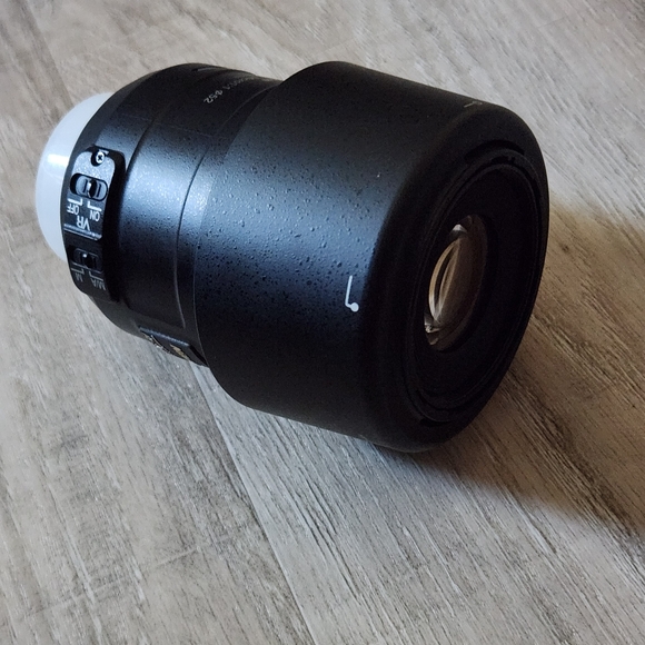 Nikon AF-S DX Micro NIKKOR 85mm F3.5G ED VR